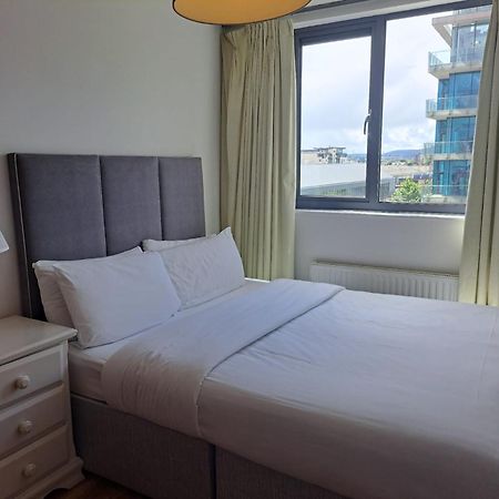 Grand Canal Square Apartments 더블린 외부 사진