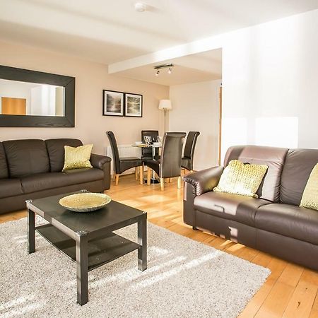 Grand Canal Square Apartments 더블린 외부 사진