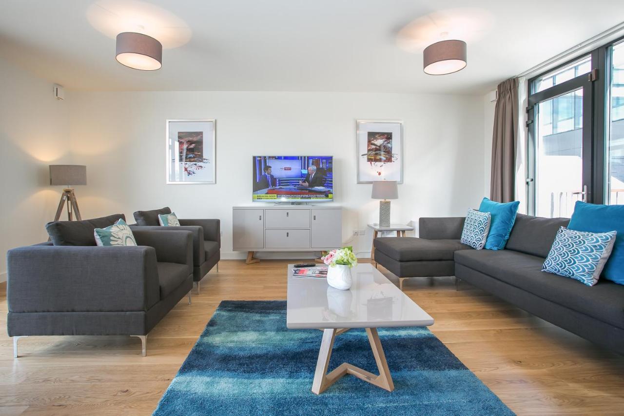 Grand Canal Square Apartments 더블린 외부 사진