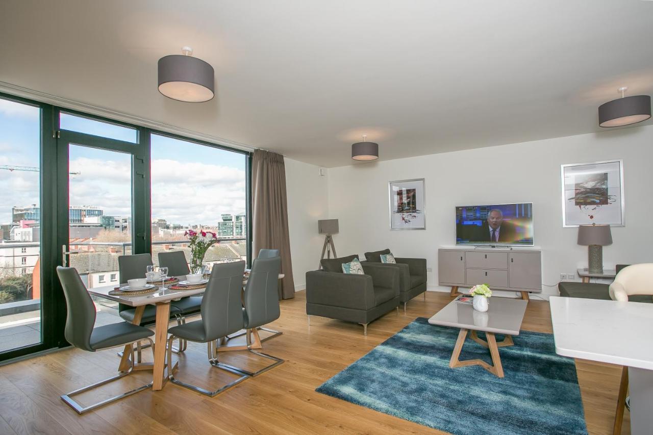 Grand Canal Square Apartments 더블린 외부 사진