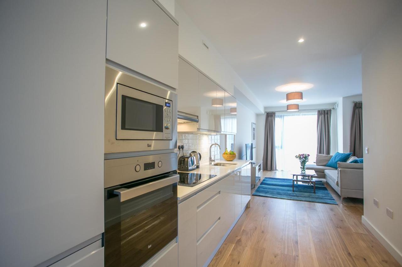 Grand Canal Square Apartments 더블린 외부 사진