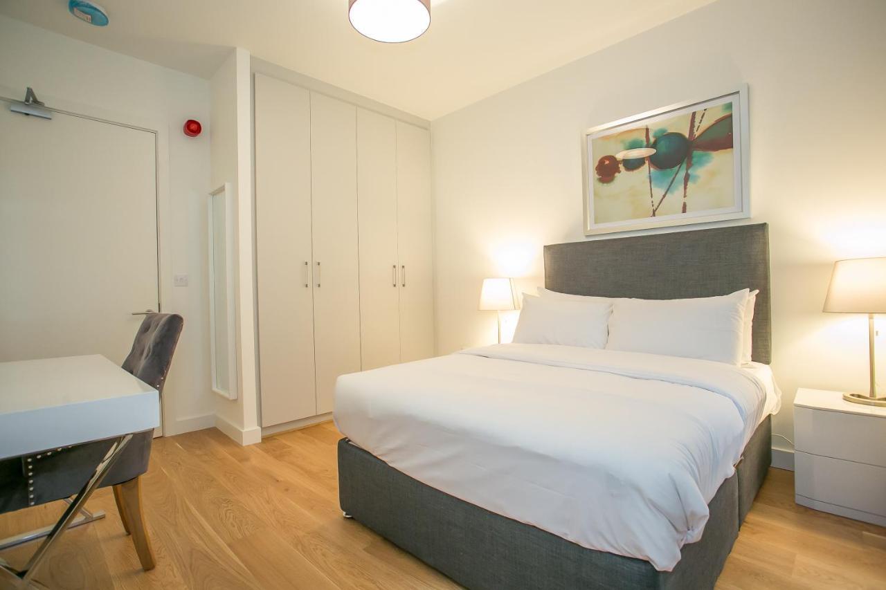 Grand Canal Square Apartments 더블린 외부 사진