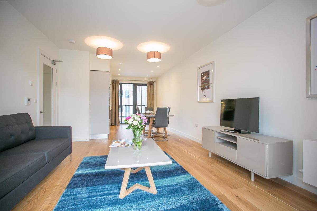 Grand Canal Square Apartments 더블린 외부 사진